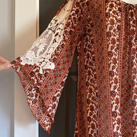 Ember Missy Tunic Blouse w Lace Accent Bell Sleeves - Picture 3 of 6